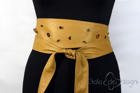 Ceinture pour femme en flanc