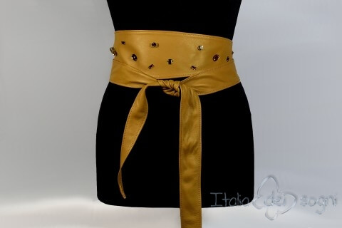 Ceinture pour femme en flanc