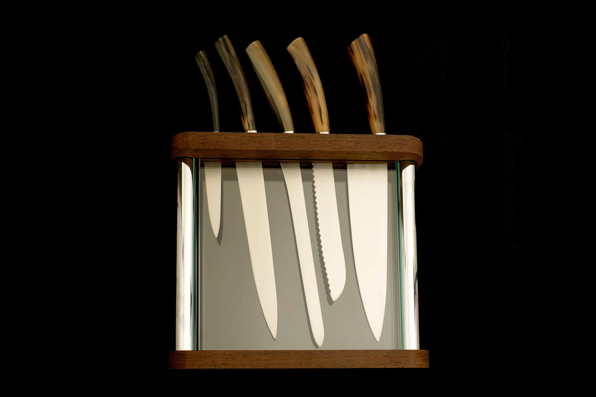 Porte couteaux de cuisine de l'artisanat italien. Particulièrement